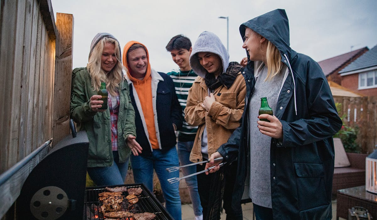 Best BBQ Covers to Keep Your BBQ Safe from the Rain